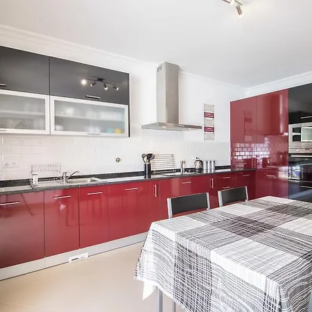 Дом отдыха Casa No Sol By Algarve Holidays Лоле